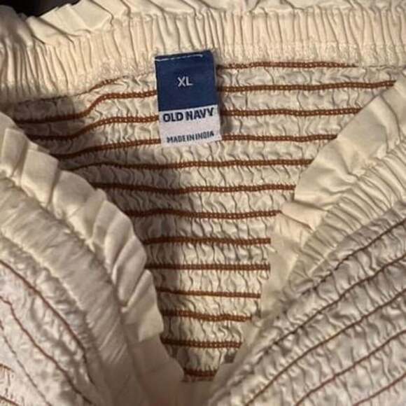 Old Navy - Picture 3 of 3